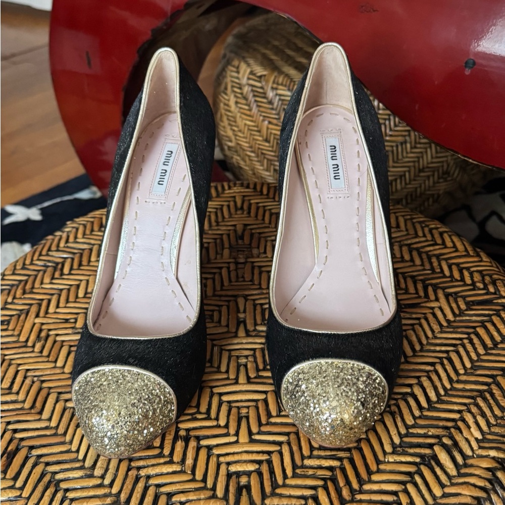 NWT Miu Miu Black and Gold Women's Shoes